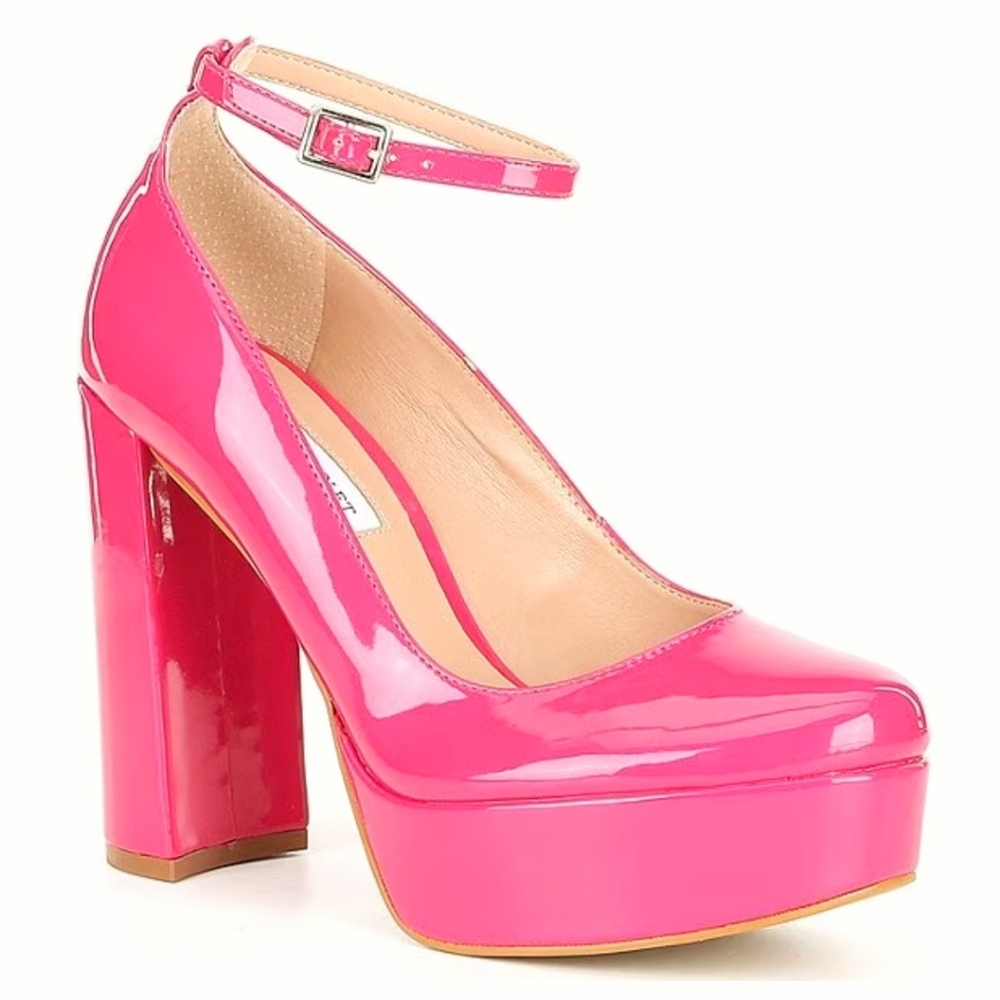 NWT in box PINK Chelsea & Violet, Mia Patent Ankle Strap Platform Pumps